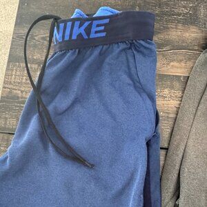 Nike Dri-FIT Men’s Shorts Size Small – Dark Blue Athletic Style